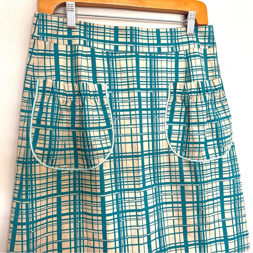 Teal & Tan Plaid Skirt Sz 6  Front Pockets Back Zip  NWOT